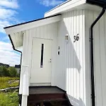 Apartment Lofotlove - Modern And Comfy Close To Nature