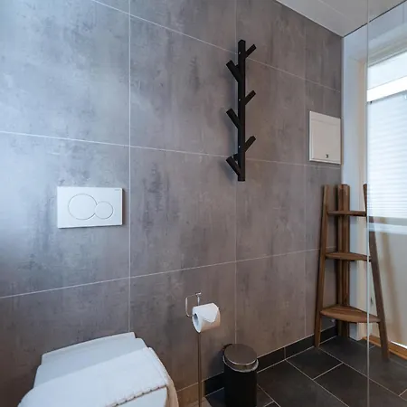 Lofotlove - Modern And Comfy Close To Nature Appartement