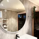Lofotlove - Modern And Comfy Close To Nature Apartment Sorvagen
